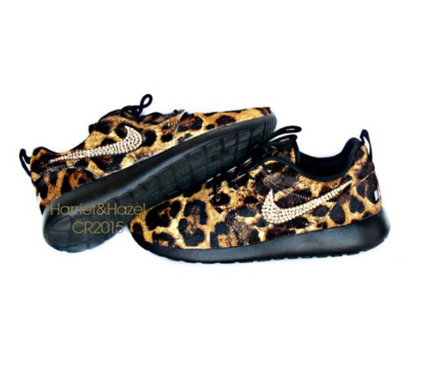 nike leopard running trainers